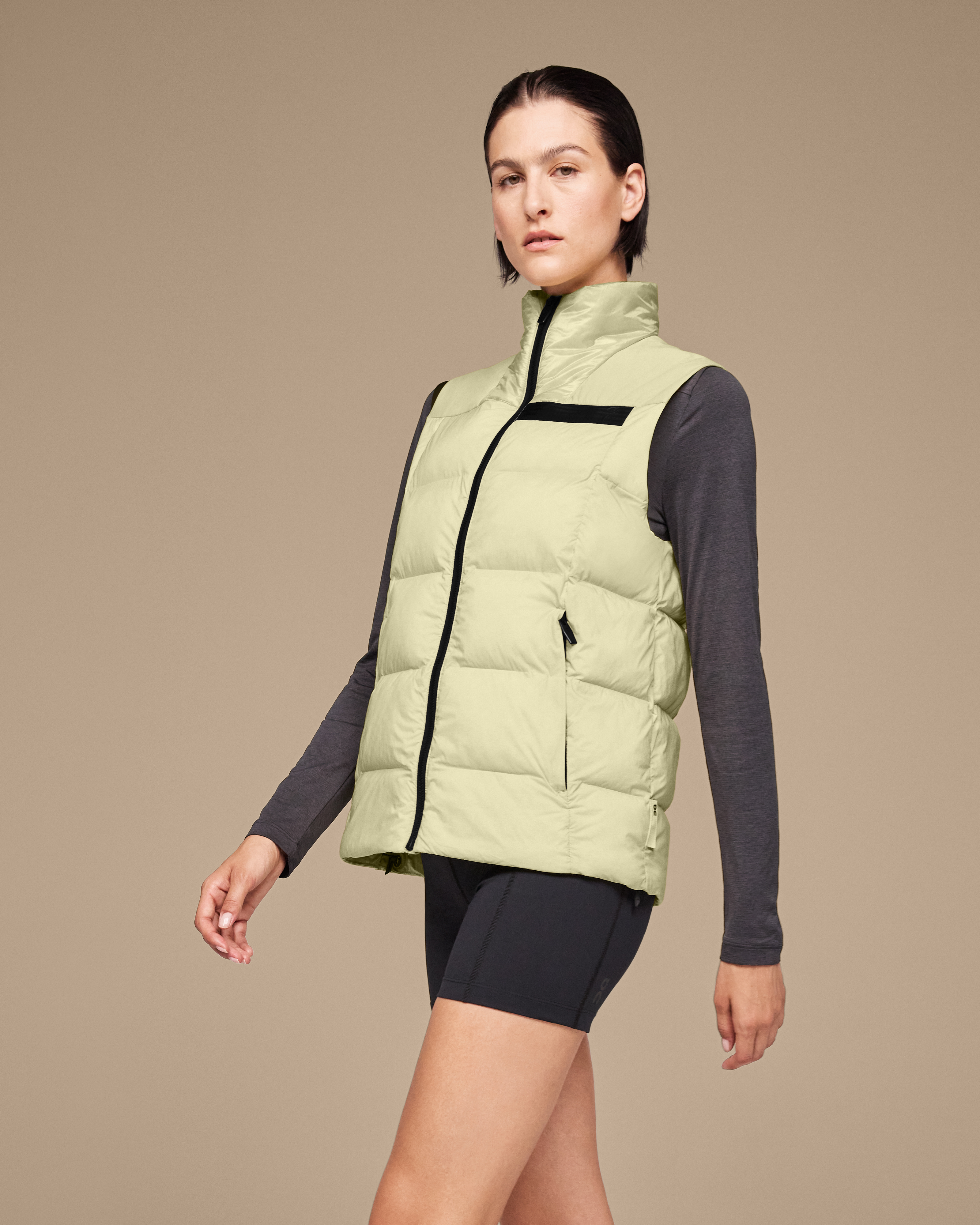 on challenger vest Endive (Women's)