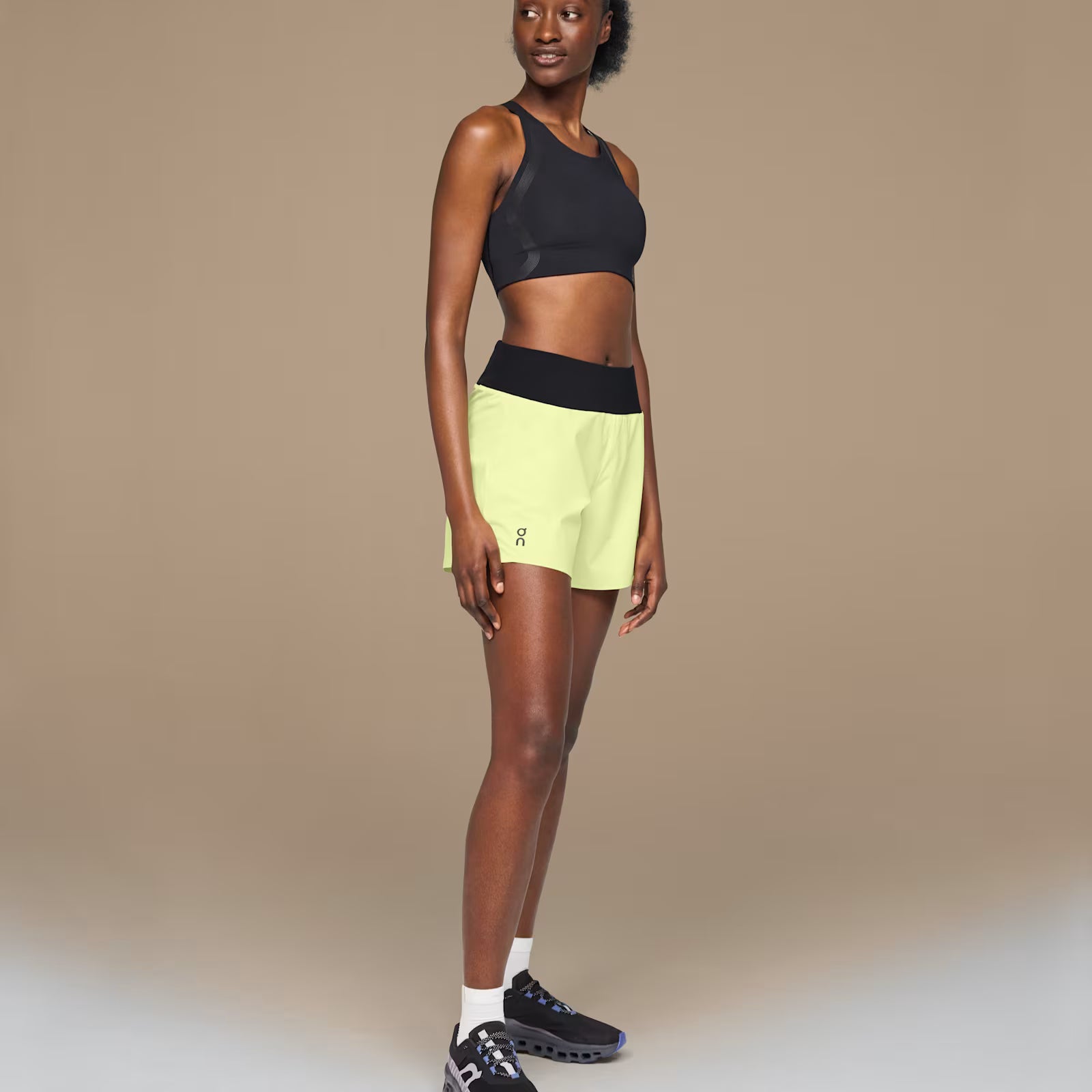 On 5" Running Shorts Hay | Black (Women'S)