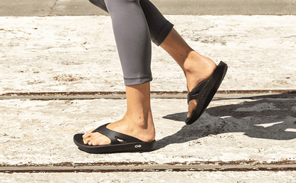 Oofos Women's Sandal Black