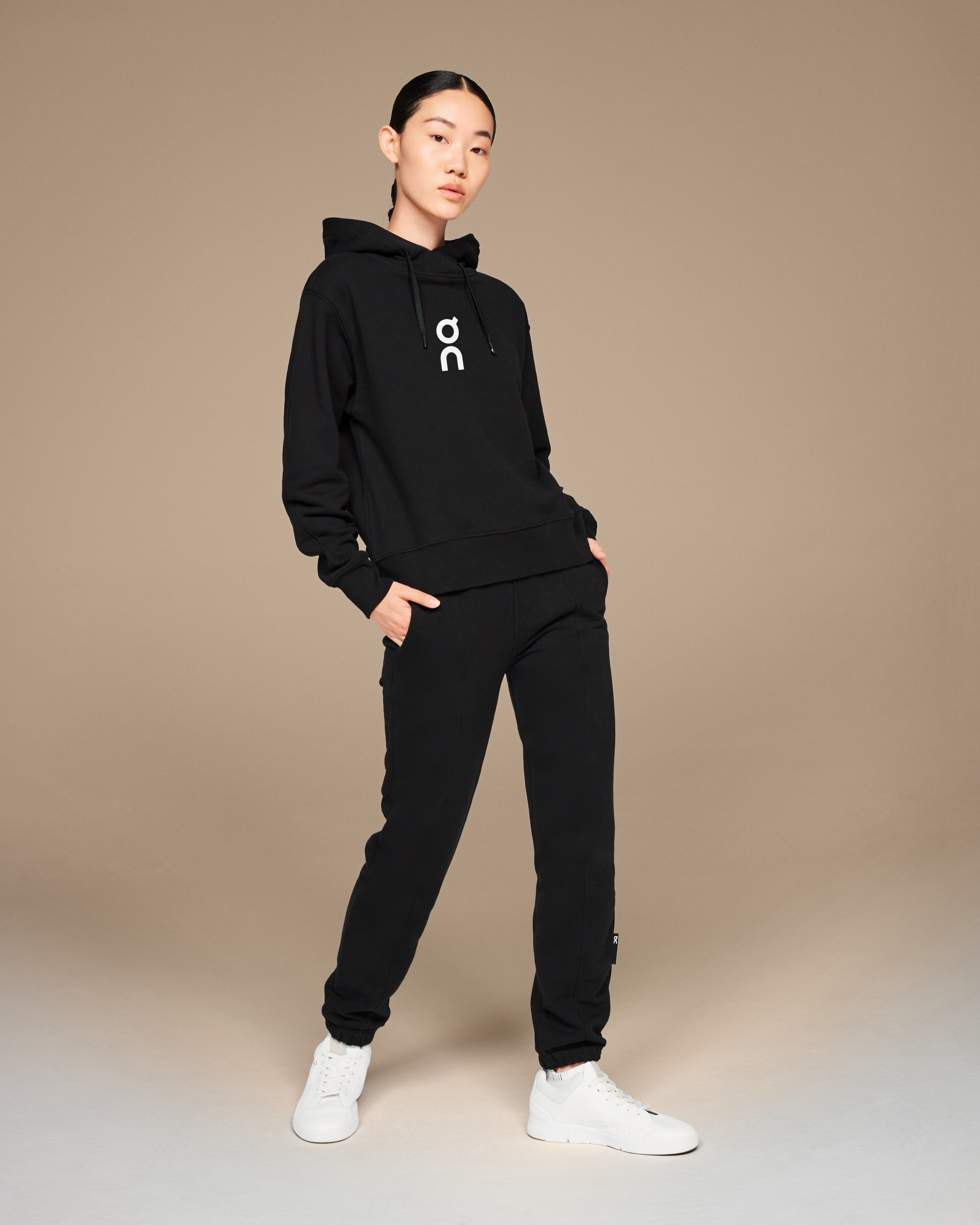 On Club Hoodie Black (Women's)