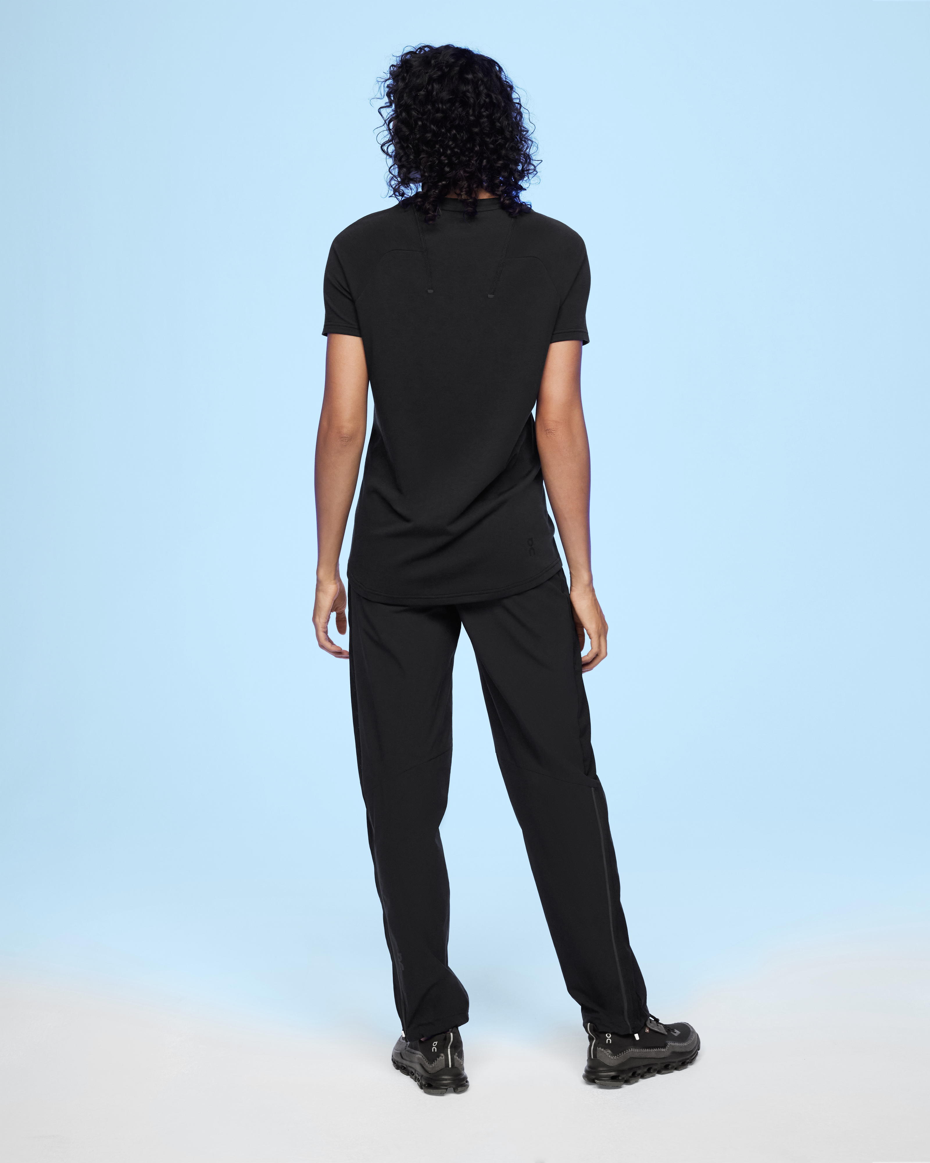 on focus-t Black (Women's)