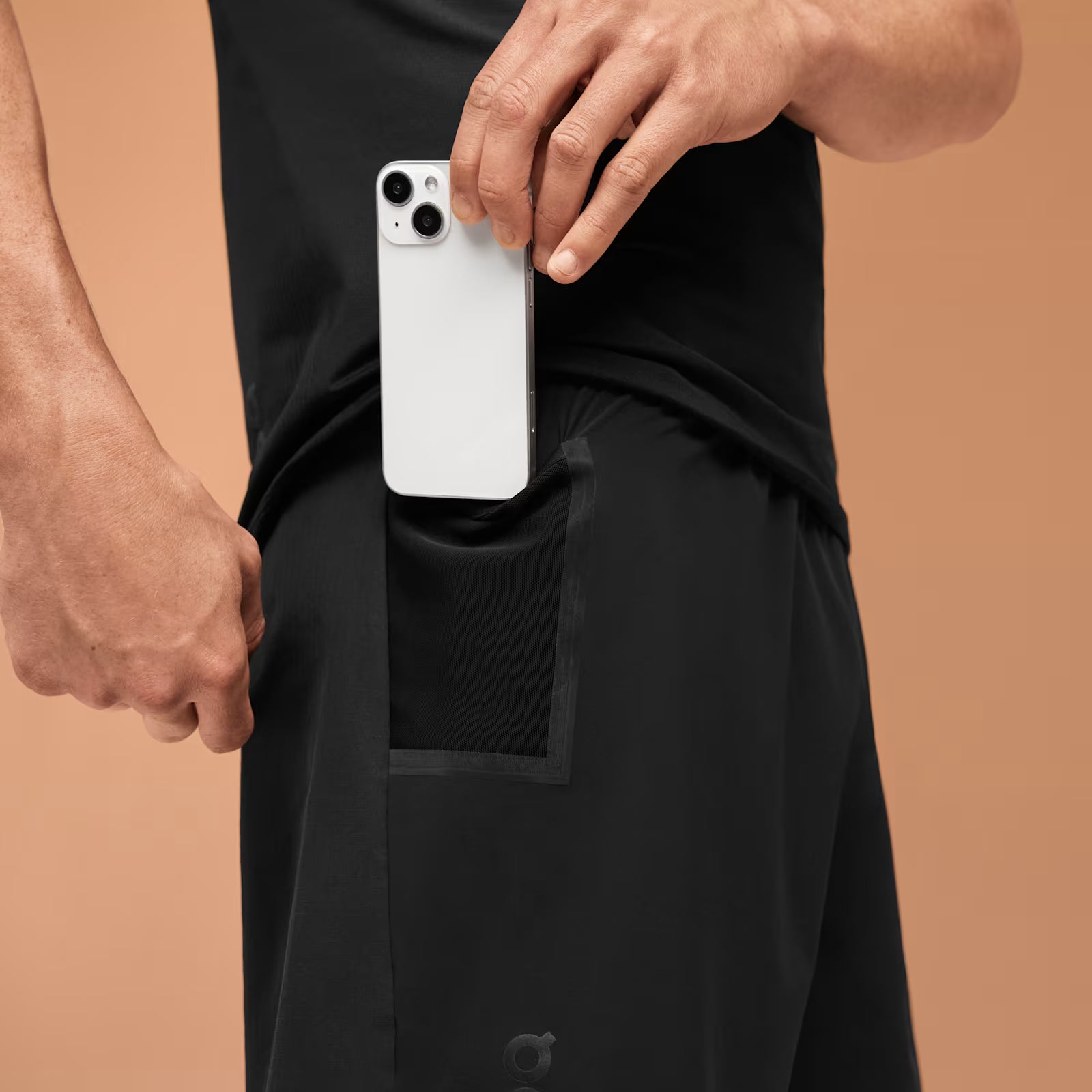 On Ultra Shorts Black