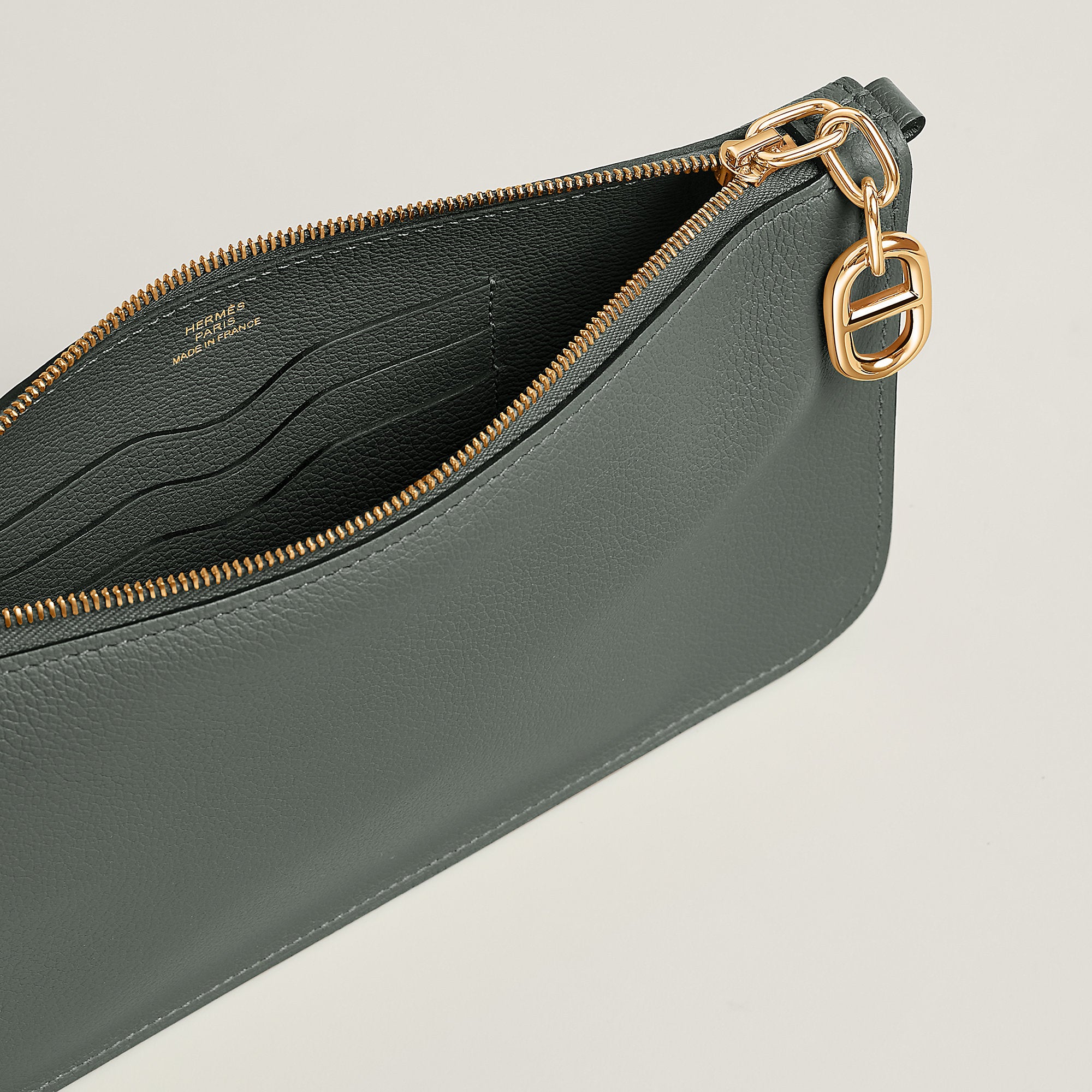  Hermes Zipengo Chaine D'Ancre To Go Pouch Vert Amande