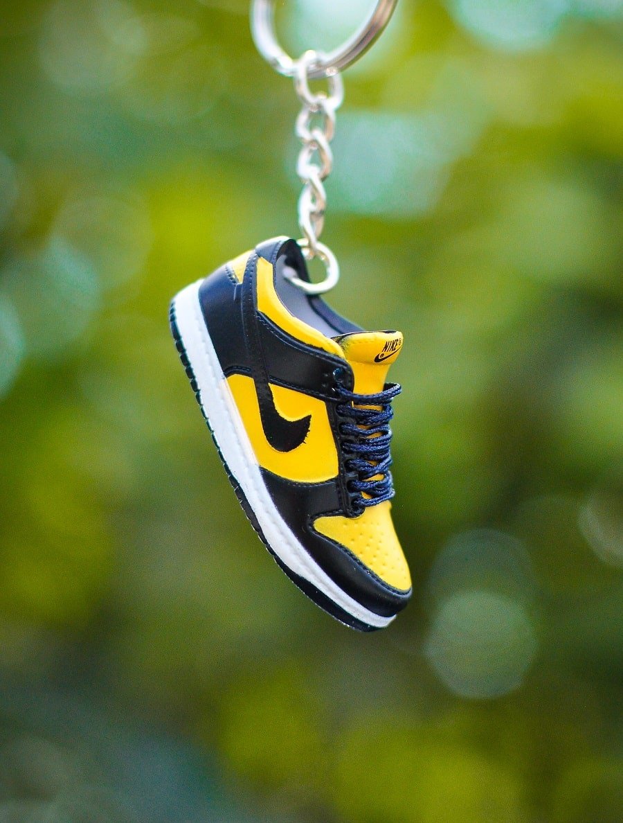 3D Sneaker Keychain Dunk Low Michigan