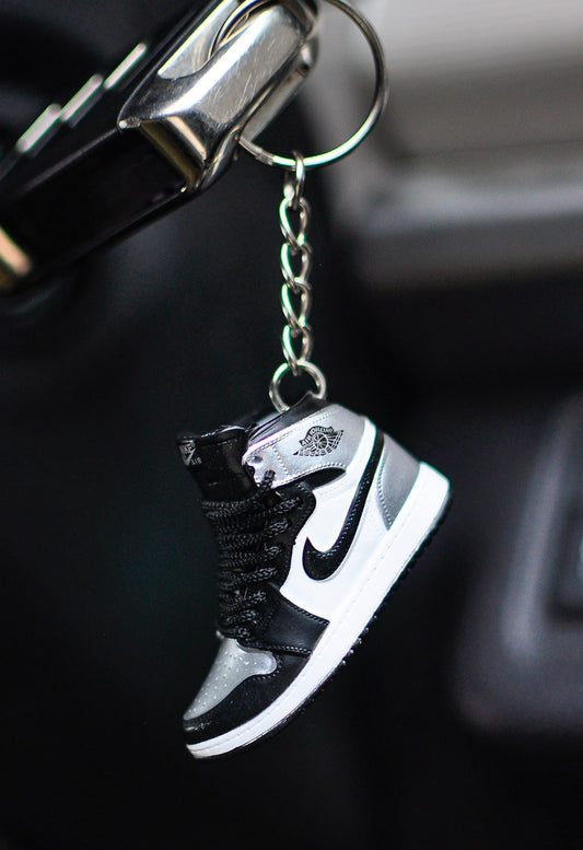 DSK GLOBAL Cute Nike Air Jordan X Louis Vuitton Keyring 3D Rubber 