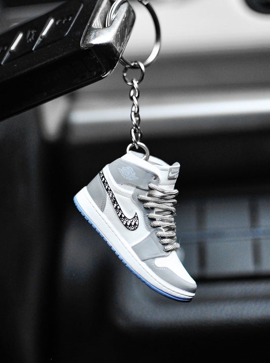 3D sneaker keychain dior high