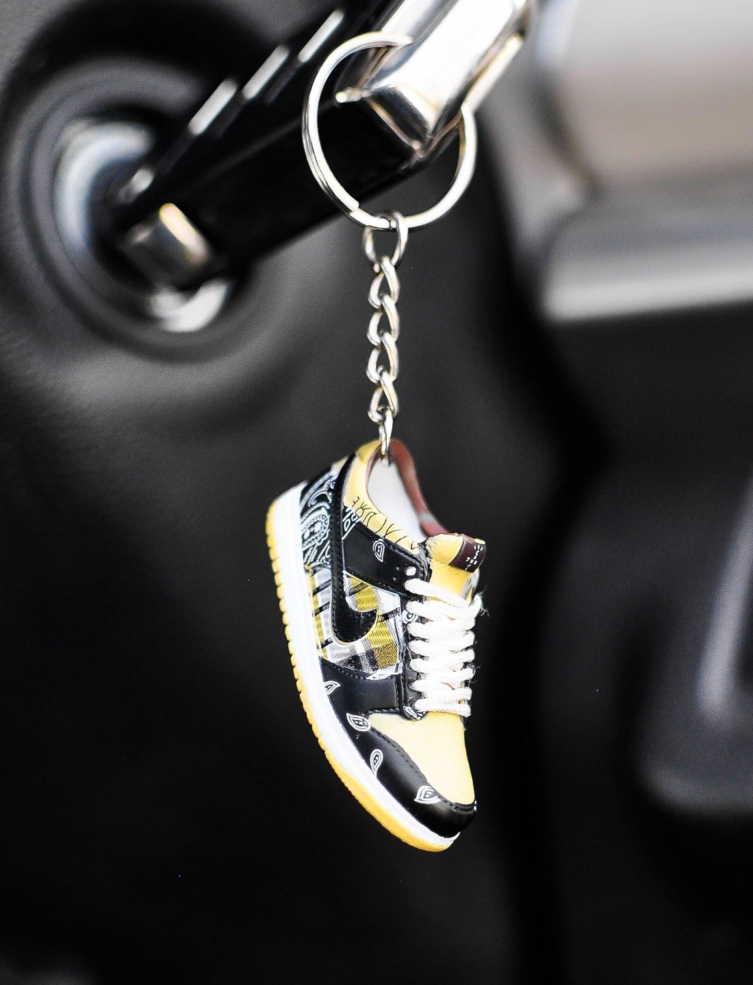 3D Sneaker Keychain SB Dunk Travis