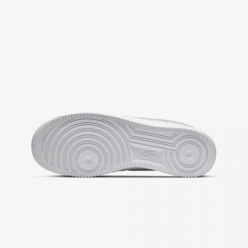 nike air force 1 07 triple white
