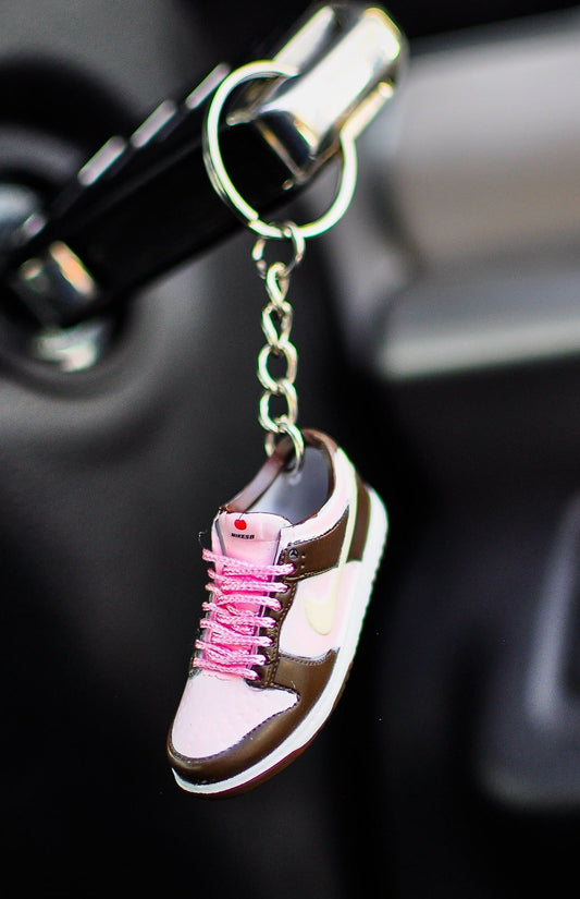 3D Sneaker Keychain Dunk Low Stussy